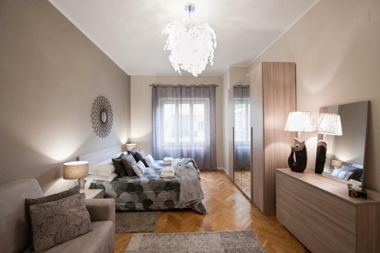 Grandapartments Via Merliani Napoli Exteriör bild
